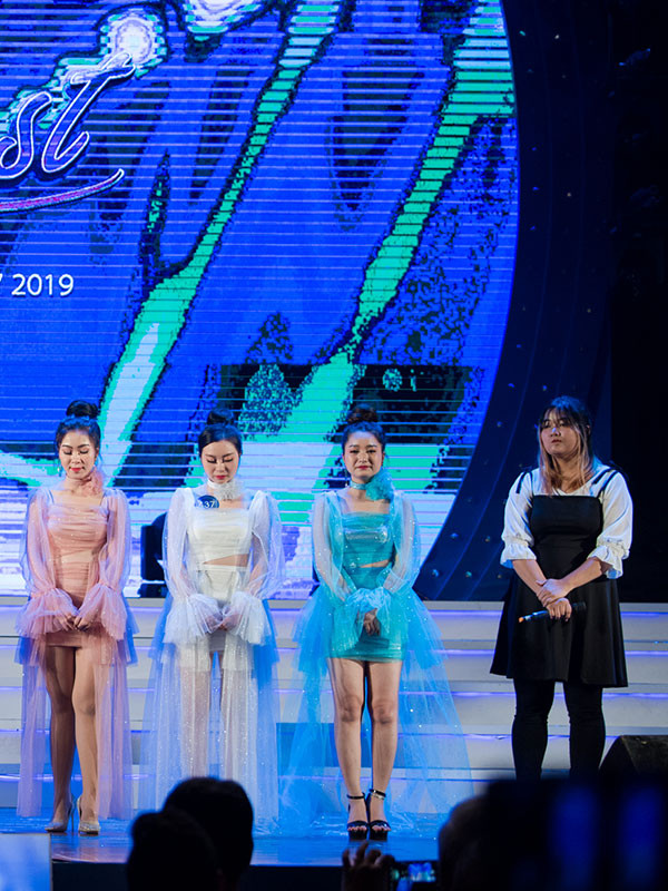 Sau đêm bán kết, các thí sinh sẽ có khoảng 5 ngày tập luyện với các huấn luyện viên Hàn Quốc trước khi bước vào đêm chung kết diễn ra vào ngày 10/1/2020.