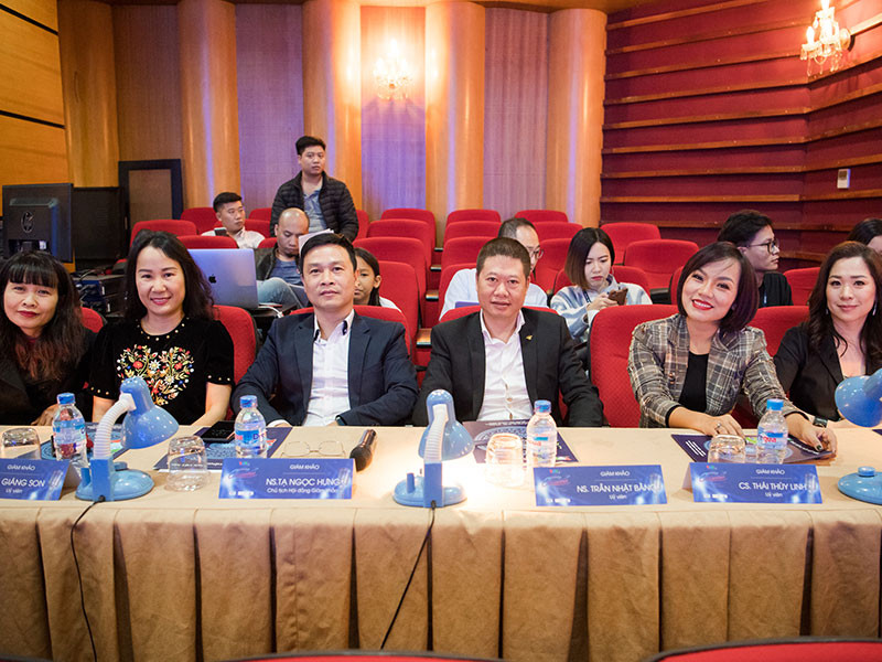 Cũng trong chuỗi hoạt động kỷ niệm 27 năm thiết lập quan hệ ngoại giao Việt Nam – Hàn Quốc, bên cạnh cuộc thi “Giọng hát hay tiếng Hàn VOV 2019”, VOV còn tổ chức đại nhạc hội “2020 K-Pop Super Concert” tại Hà Nội.