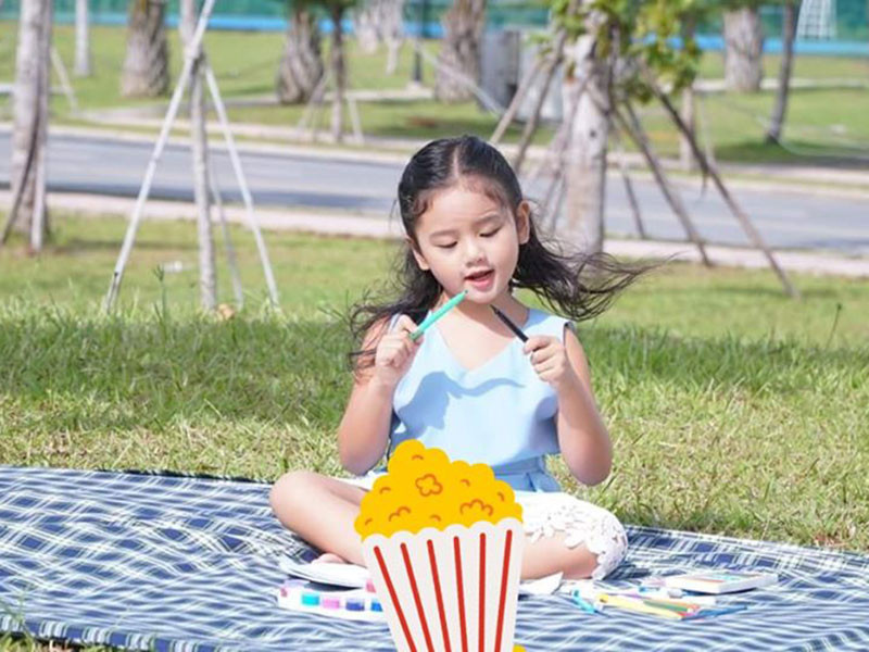 Bảo Tiên hiện là một người mẫu nhí được nhiều người yêu mến.