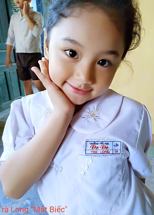 Bảo Tiên sở hữu đôi mắt to tròn, phù hợp với tạo hình nhân vật Trà Long có đôi mắt rất đẹp.