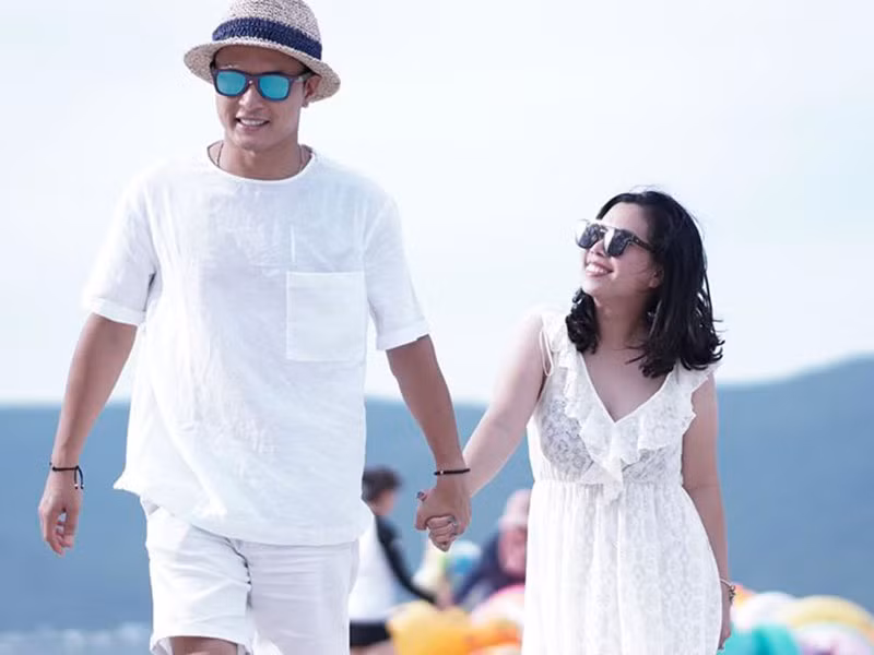 Hồng Đăng kết hôn vào năm 2008. Bà xã của anh là Anh Đào. Cả hai vốn yêu nhau từ thời còn đi học.