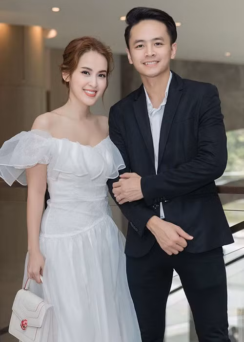 Diễn viên Văn Anh cũng là sao nam Việt sinh năm Giáp Tý. Anh kết hôn với Tú Vi năm 2015.