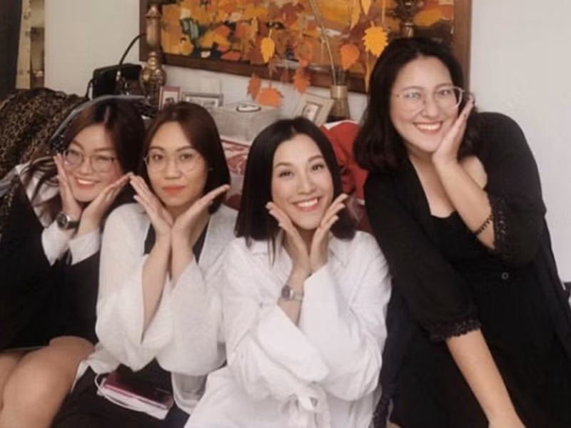 Phía Hoàng Oanh phủ nhận tin đồn bầu bí của người đẹp. Tuy nhiên, nhiều cư dân mạng vẫn tin rằng nữ MC đã có tin vui nhưng chưa muốn thông báo rộng rãi. Ảnh: Ngôi sao