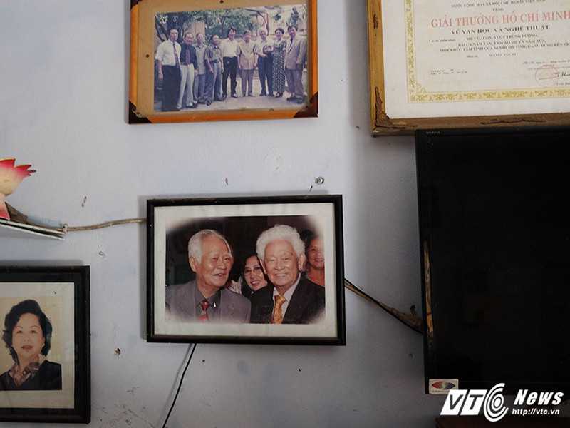 Nhà của nam nhạc sĩ ở trong một con hẻm nhỏ đường Trần Khắc Chân, Quận 1, TP HCM. Ảnh: VTC