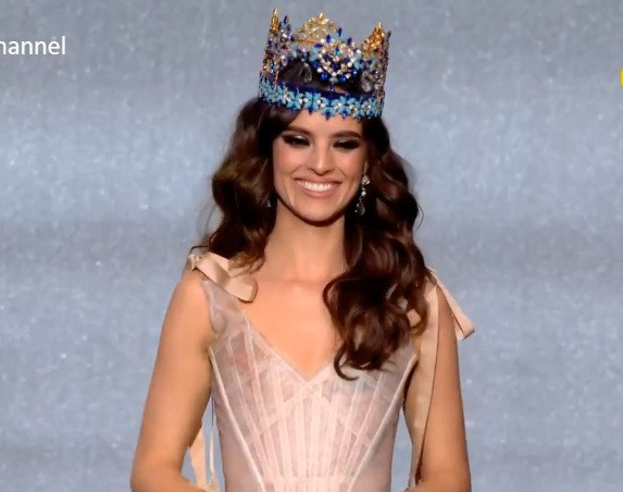 Luong Thuy Linh truot Top 5, Jamaica dang quang Hoa hau The gioi 2019-Hinh-27