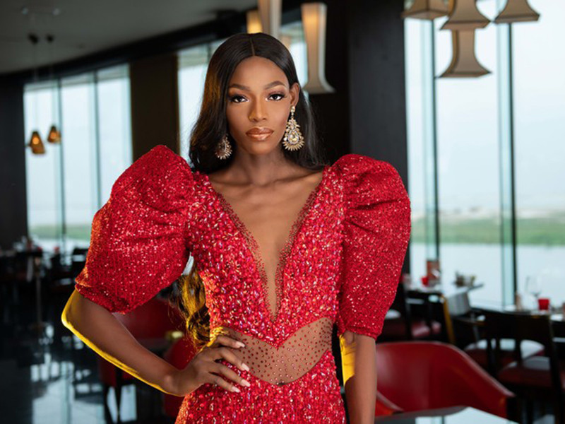 Chiến thắng phần thi Head to Head giúp đại diện Nigeria - Nyekachi Douglas lọt top 40. Cô gái này năm nay 21 tuổi, cao 1m84.