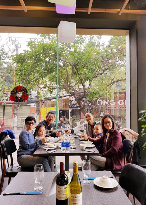 Tổ ấm hạnh phúc của MC "Ký ức vui vẻ" khiến nhiều người ngưỡng mộ. Ảnh: FBNV