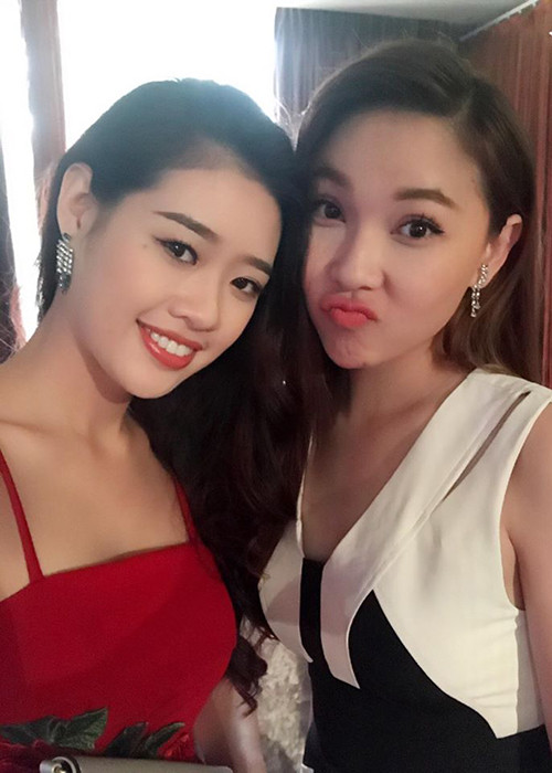 Ngoài đóng phim, Khánh Vân miệt mài thi nhan sắc trong những năm qua.