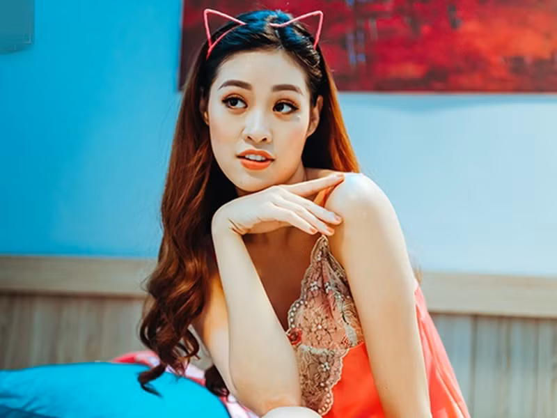 Trong những năm qua, người đẹp góp mặt trong một số bộ phim truyền hình, web drama và sitcom.