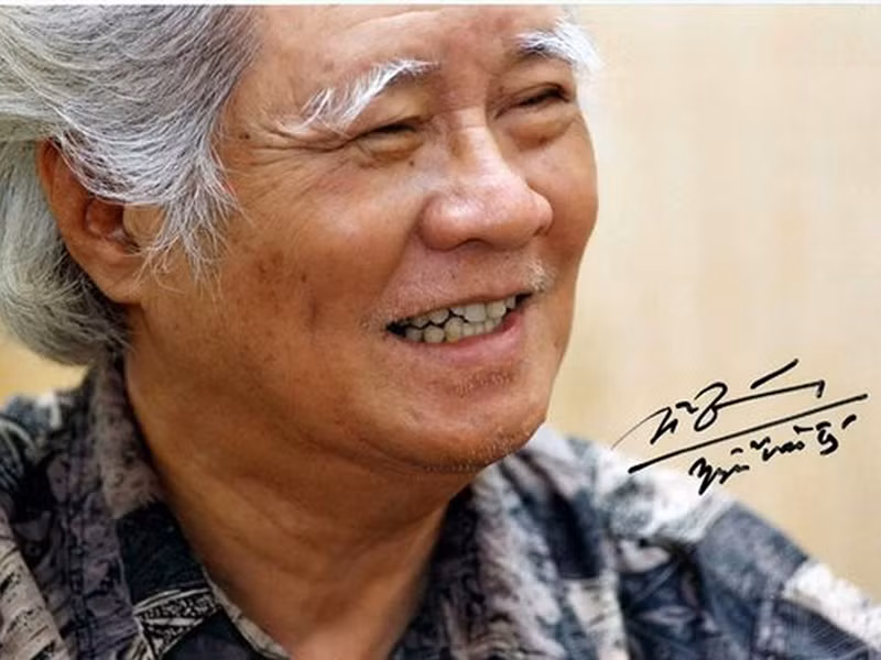 Ông còn được gọi là nhạc sĩ ngành ca khi sáng tác “Em đi làm tín dụng” cho ngành ngân hàng, “Mùa xuân cô nuôi dạy trẻ” cho ngành giáo dục, “Người đi xây hồ Kẻ Gỗ” cho ngành thủy lợi, “Bài ca 5 tấn” cho ngành nông nghiệp. Ảnh: HTV