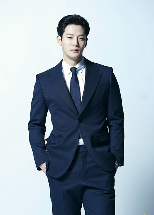 Công ty quản lý cho biết, họ mong khán giả không lan truyền những tin đồn về cái chết của Cha In Ha.