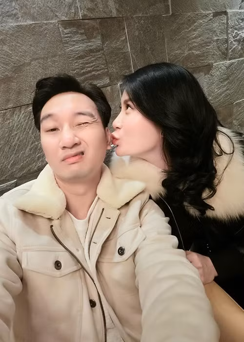 Ngay từ lúc hẹn hò, Thành Trung hết mực cưng chiều Ngọc Hương.