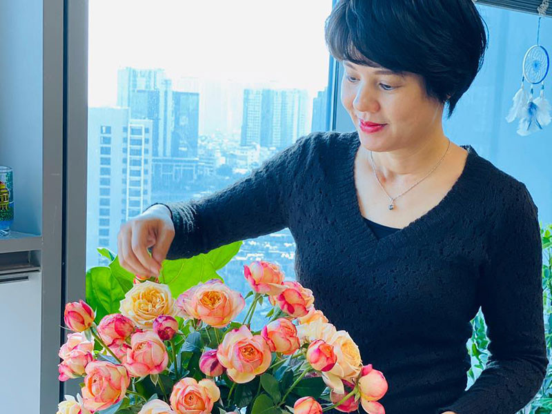 Ở tuổi 48, Diễm Quỳnh vẫn giữ được sự trẻ trung, năng động.