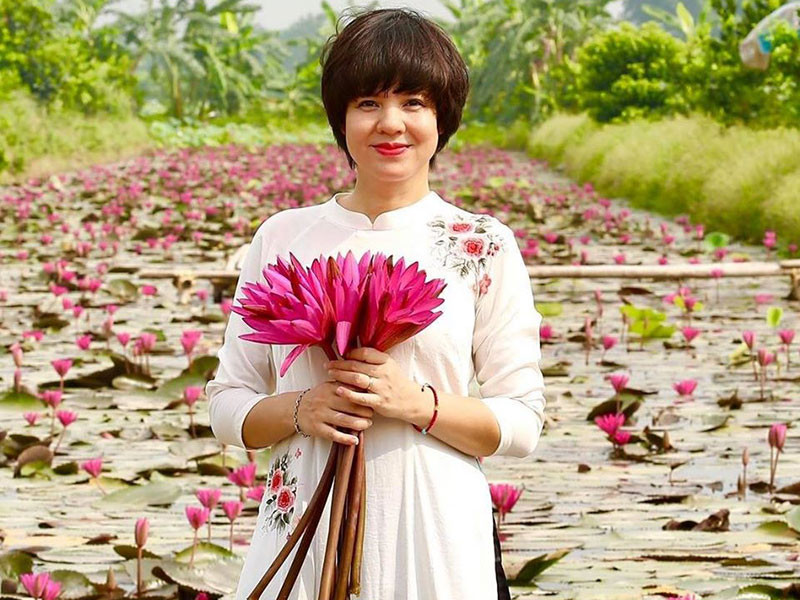 Về ông xã, Diễm Quỳnh từng bày tỏ, cô may mắn có được 1 người chồng tốt, biết sẻ chia và luôn sát cánh, tạo động lực để cô duy trì đam mê.