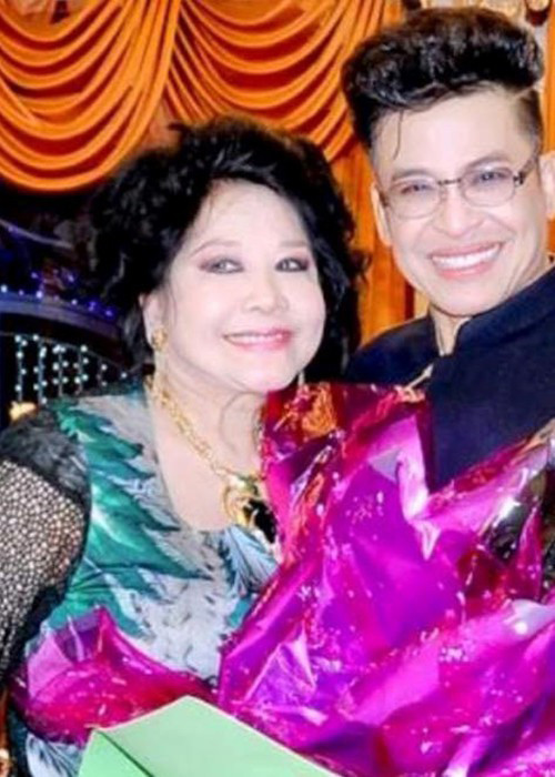 Năm 2015, loạt hình ảnh về đám cưới nghệ thuật của Thanh Bạch và nữ doanh nhân cũng bị rò rỉ trên mạng xã hội.