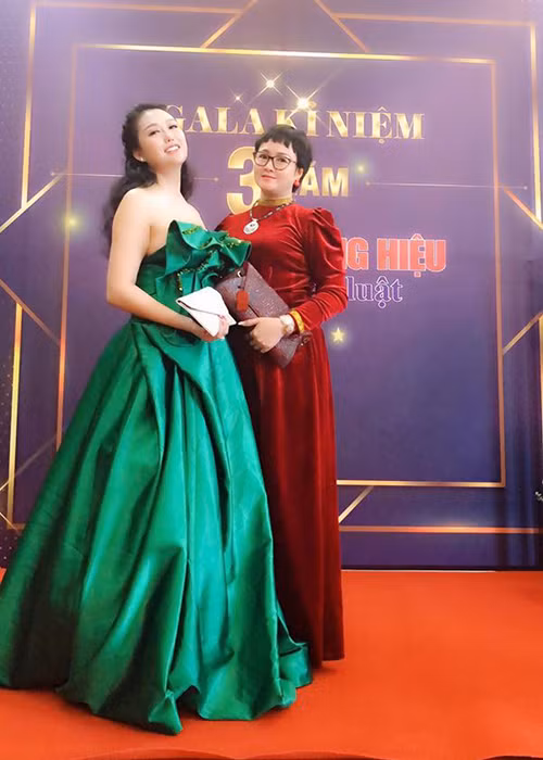 Phi Thanh Van khoe ve goi cam hau dao keo lan thu 21