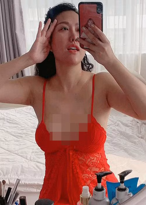 Trước khi quyết định dao kéo lần thứ 21, Phi Thanh Vân bị mất điểm vì làn da nhăn nheo, vòng một chảy xệ.