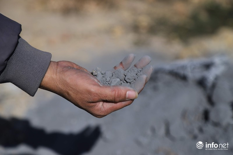 Video can canh khu vuc hoa chat doc hai chon trom tai Soc Son-Hinh-4