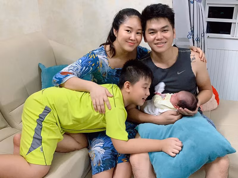 Sau những sóng gió tình cảm, Lê Phương hiện có tổ ấm vô cùng hạnh phúc.