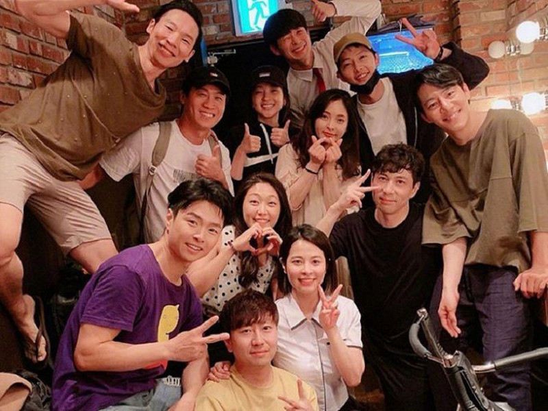 Lịch trình công việc của Song Joong Ki diễn ra bình thường sau ồn ào ly hôn.