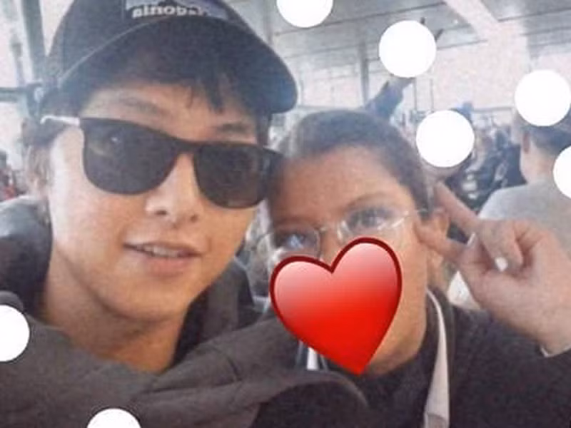 Mới đây, một cư dân mạng đăng tải hình ảnh bên Song Joong Ki sau khi đại diện của nam diễn viên bác bỏ tin đồn tái hợp Song Hye Kyo.