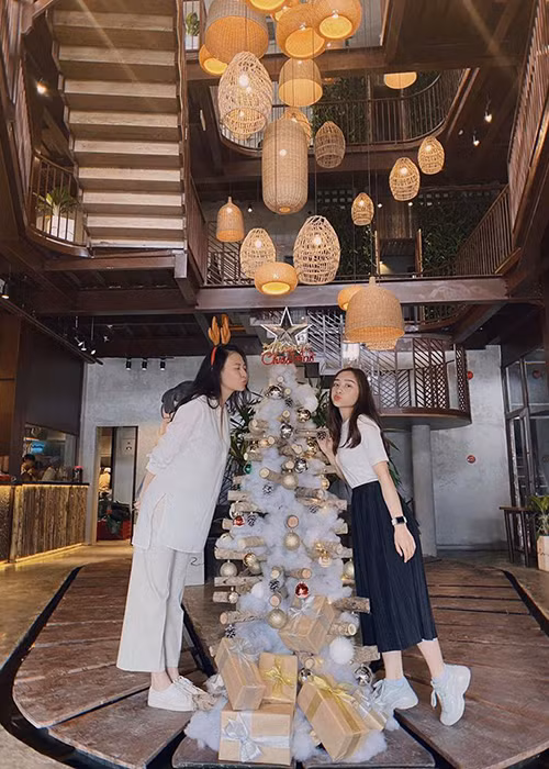 Không ít cư dân mạng cho rằng Đàm Thu Trang và Cường Đô la đã có tin vui nhưng chưa thông báo rộng rãi.