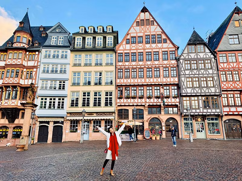 Đôi vợ chồng son tận hưởng kỳ nghỉ Giáng sinh kết hợp tuần trăng mật sau gần 1 tháng tổ chức đám cưới.