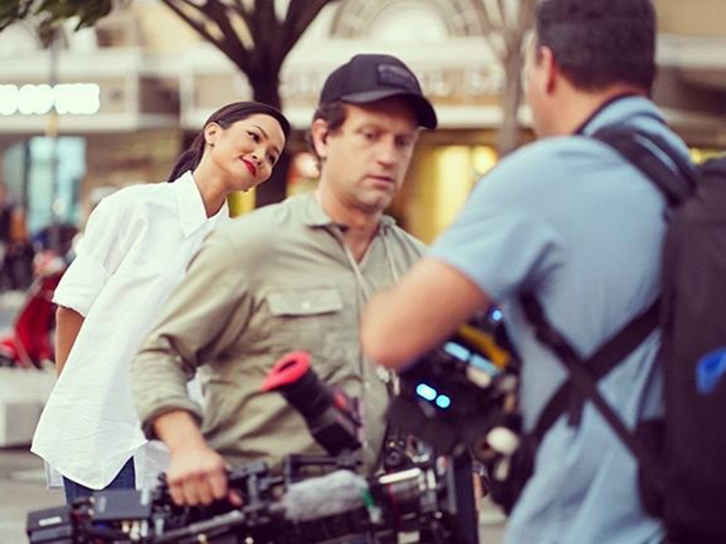 H'hen Niê vui vẻ trở lại cuộc sống sau khi hết nhiệm kỳ.