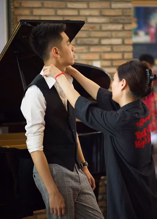 K-ICM không muốn người hâm mộ làm tổn thương đến bố mẹ ruột lẫn mẹ nuôi của anh.