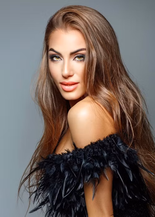 Chuyên trang sắc đẹp Missosology dự đoán Marharyta Pasha sẽ làm nên chuyện bởi cô là đại diện Ukraine mạnh nhất từ trước đến nay. Thành tích đến nay của Marharyta là top 27 Người đẹp tài năng và top 40 Người đẹp trình diễn thời trang.