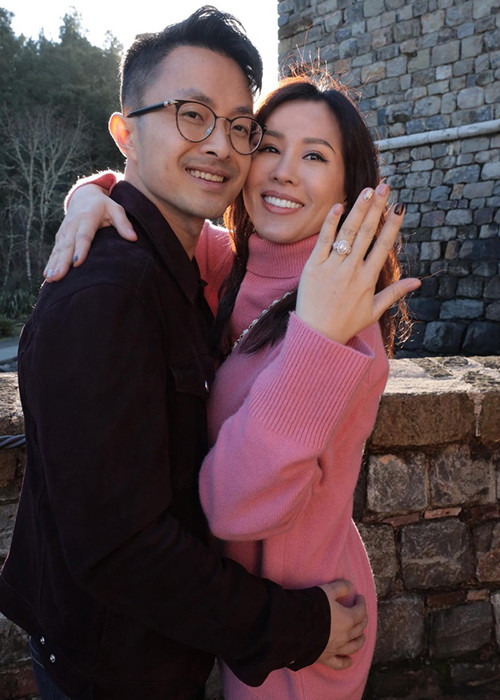 Thời gian mới yêu, cặp đôi giữ kín mối quan hệ này và hạn chế xuất hiện cùng nhau trước đám đông. Sau khi công khai, Thu Hoài và Trí Tống bên nhau như hình với bóng trước công chúng.