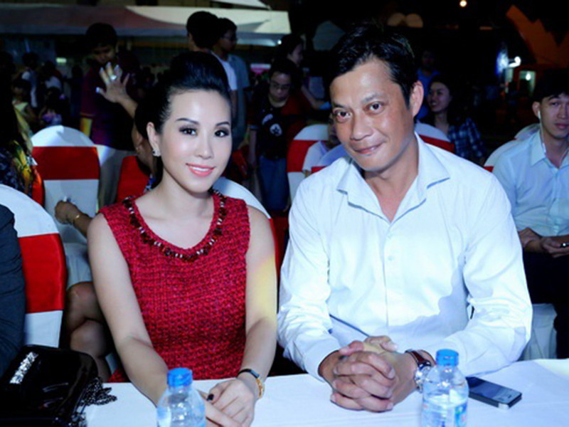 Trước khi gắn bó với Trí Tống, Thu Hoài có cuộc hôn nhân không êm đềm. Năm 2015, cô tuyên bố ly hôn với người chồng Đài Loan khi đã có chung với nhau 3 người con. Ảnh: Zing