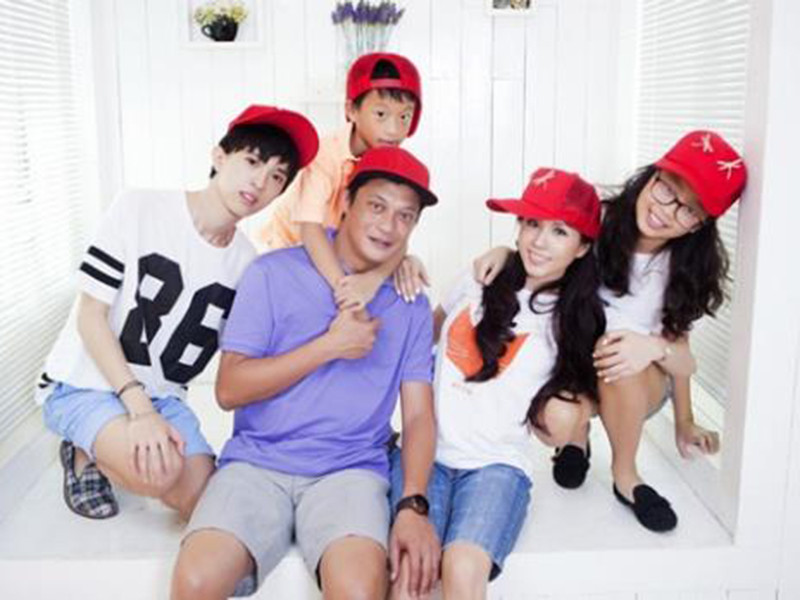 Năm 2016, Thu Hoài lần đầu kể chuyện bị chồng cũ bạo hành. Chia sẻ trên Zing, Hoa hậu Phu nhân 2012 cho biết, chồng cũ cảm thấy việc chạy theo vợ mình quá mệt mỏi và áp lực. Khi tức giận, anh thường động tay chân. Ảnh: Đất Việt