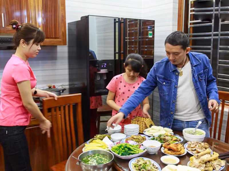 Thu Ngọc kể, sau khi quay lại, Chiến Thắng thay đổi rất nhiều. Anh quan tâm cô nhiều hơn, đặc biệt từ khi có con.