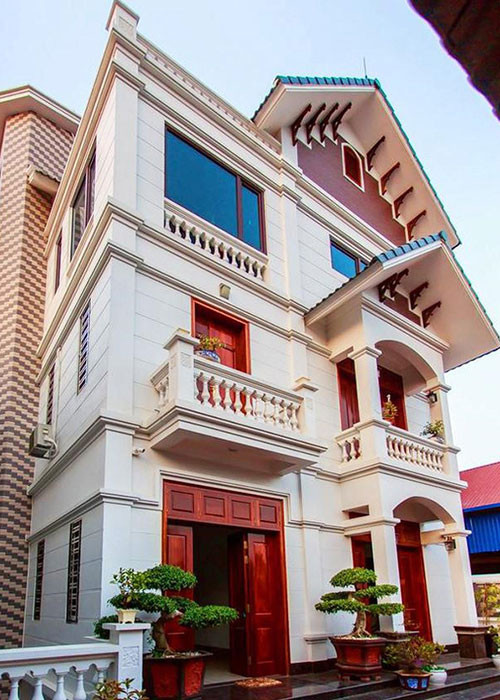 Hiện tại, vợ chồng Chiến Thắng sống trong căn biệt thự tại Vĩnh Phúc.