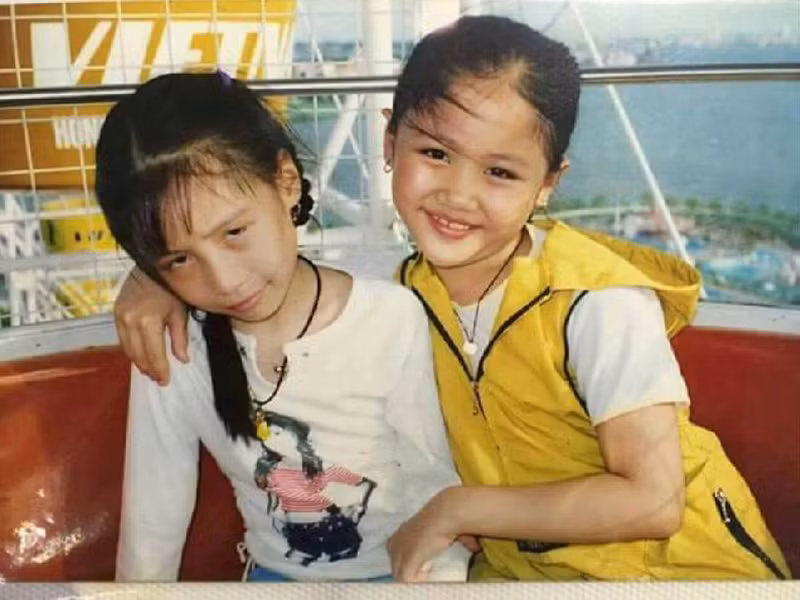 Người hâm mộ khen ngợi vẻ đáng yêu hồi nhỏ của Văn Mai Hương.