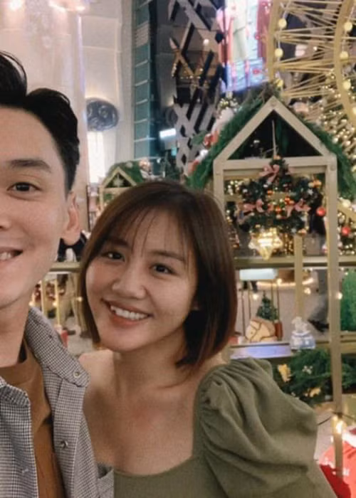 Văn Mai Hương còn khoe bạn trai hiện tại mang đến cho cô cảm giác bình yên, vững chãi.