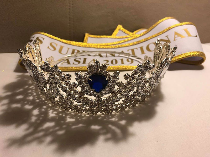 Sau buổi thi cuối cùng, Ngọc Châu khoe vương miện Hoa hậu Siêu quốc gia châu Á 2019 và tâm sự: "Chúng ta đã cùng nhau làm được. Giờ chỉ có thể nói rằng Châu xin cảm ơn mọi người vì tất cả".