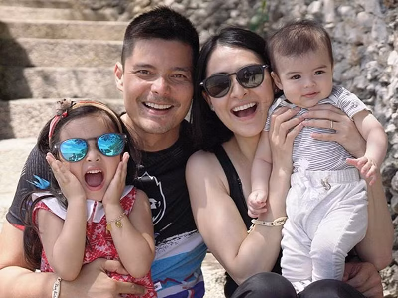 Ông xã của Marian được biết đến là người luôn cưng chiều vợ con.