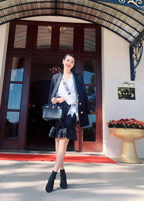 Trước khi tham gia Hoa hậu Hoàn vũ Việt Nam, cô từng đoạt danh hiệu á hậu 3 cuộc thi Hoa hậu Quốc tế 2015.