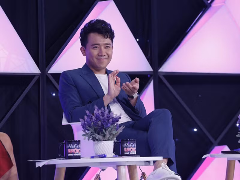 Trấn Thành còn giám khảo ở gameshow "Hát mãi ước mơ". Ảnh: Thế giới điện ảnh