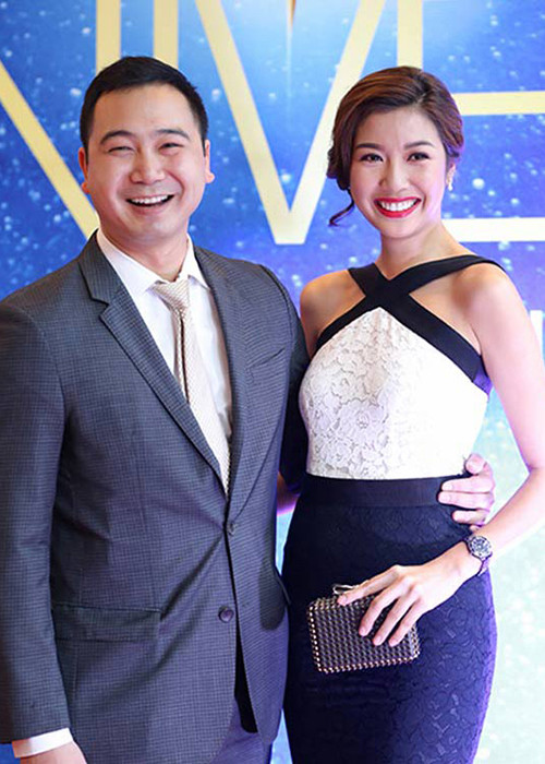 Thúy Vân và Tuấn John công khai mối quan hệ với công chúng và báo giới vào tháng 3/2016.