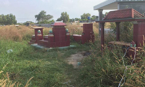 Nhieu doan xuong bi dot chay trong nghia trang