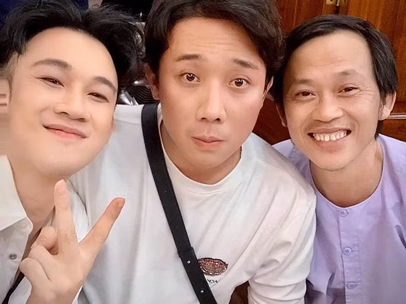 Trấn Thành dự sinh nhật của Hoài Linh.