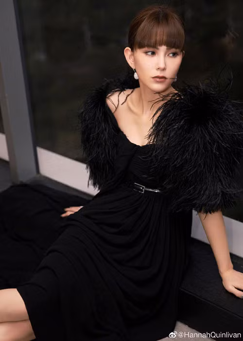 Bà xã kém 14 tuổi của Châu Kiệt Luân trẻ trung khiến nhiều người ngỡ ngàng khi biết cô đã là bà mẹ bỉm sữa hai con.