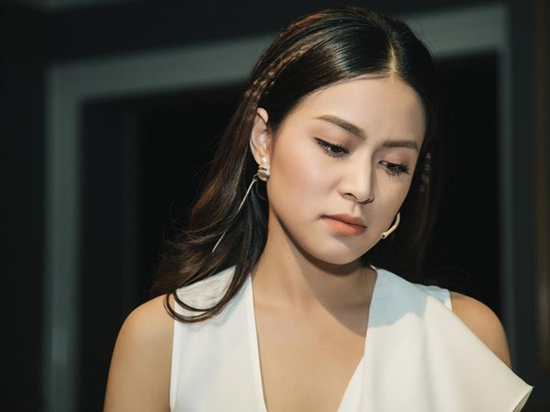 Khi clip riêng tư bị rò rỉ, Hoàng Thùy Linh mất đi tất cả. Thậm chí, cô còn bị ném đá không thương tiếc trong một thời gian dài. Ảnh: Lao động