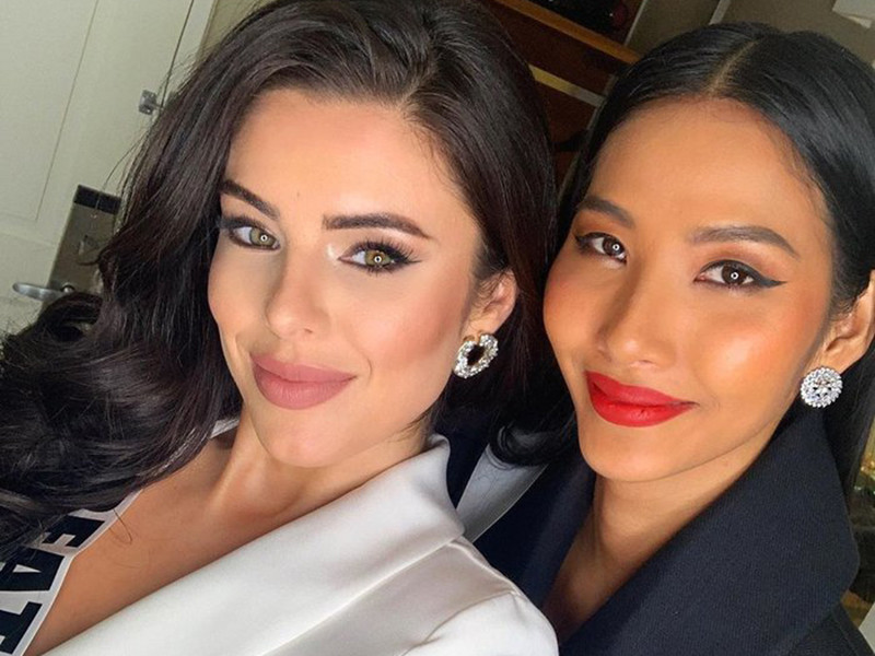 Hoàng Thùy còn gây ấn tượng khi được bạn cùng phòng - Emma Jenkins liên tục khen ngợi.