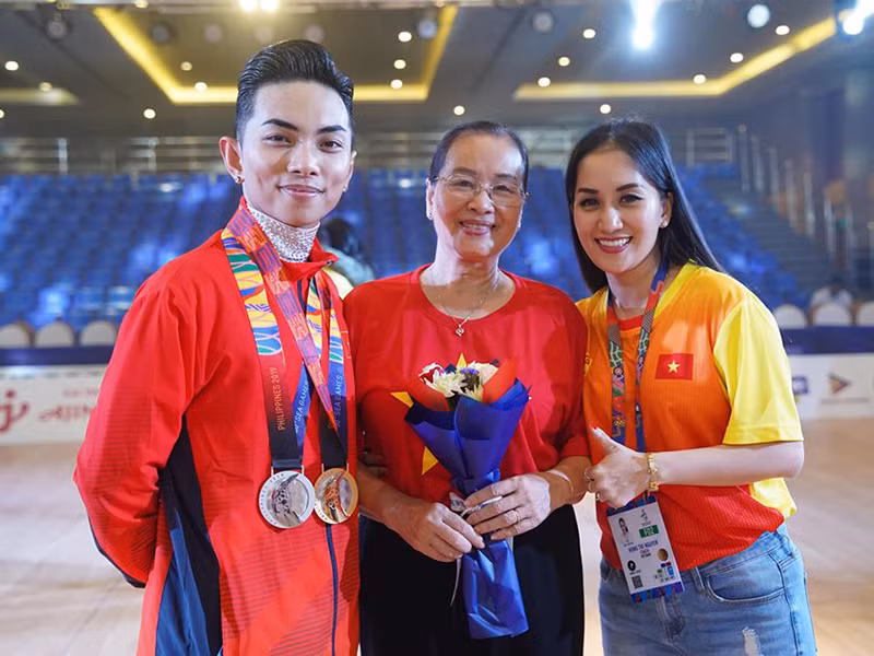 Loat thanh tich khung cua Phan Hien vua gianh HCV o SEA Games