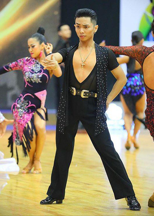 Phan Hiển được coi là gương mặt nam sáng giá của dancesport Việt Nam 10 năm qua.