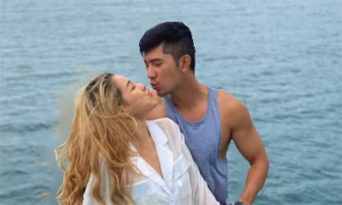 Ngan 98 tinh tu ben Luong Bang Quang mac scandal lo clip nong-Hinh-2